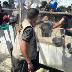 Feeding Center  (2000 people)